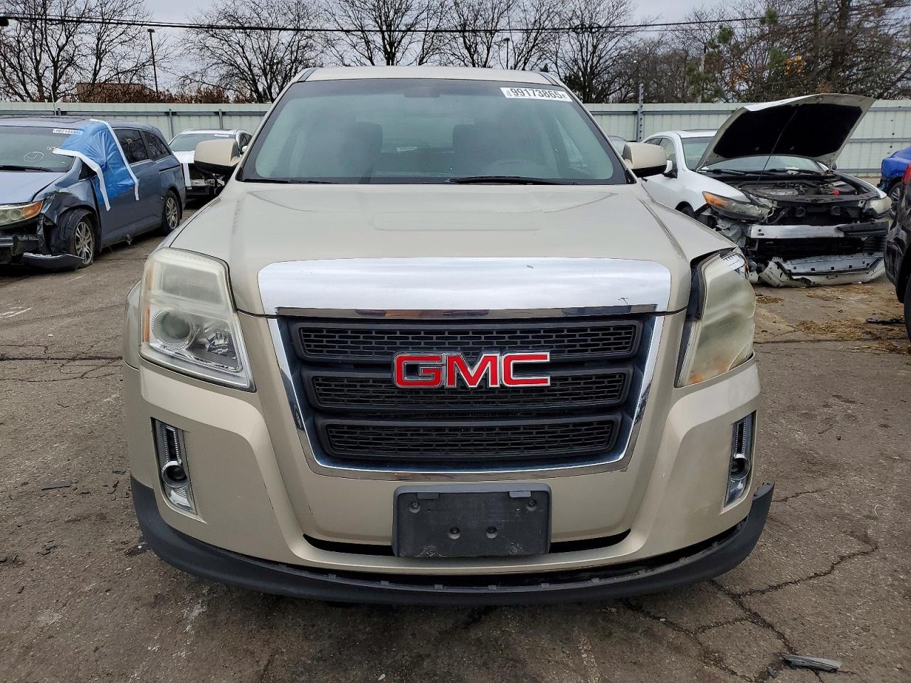 2011 GMC TERRAIN SLE photo 5