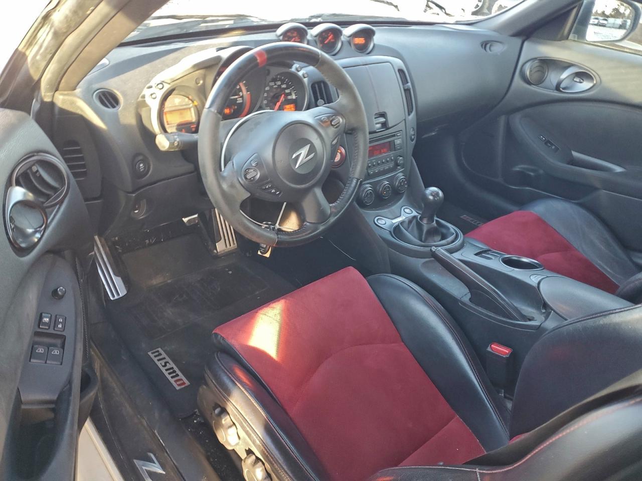 2016 NISSAN 370Z BASE photo 8