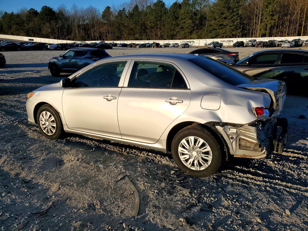 2010 TOYOTA COROLLA BASE photo 2