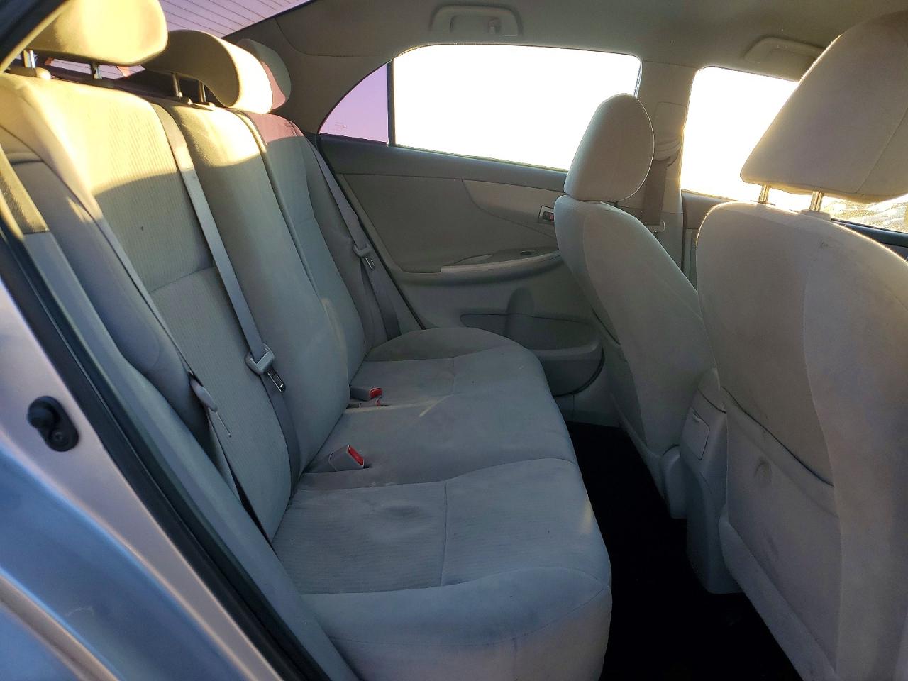 2010 TOYOTA COROLLA BASE photo 10