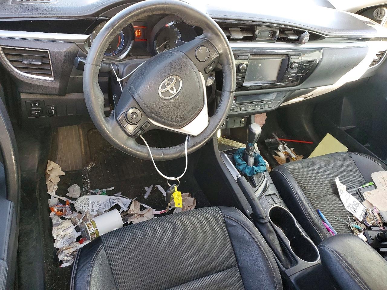 2014 TOYOTA COROLLA L photo 8