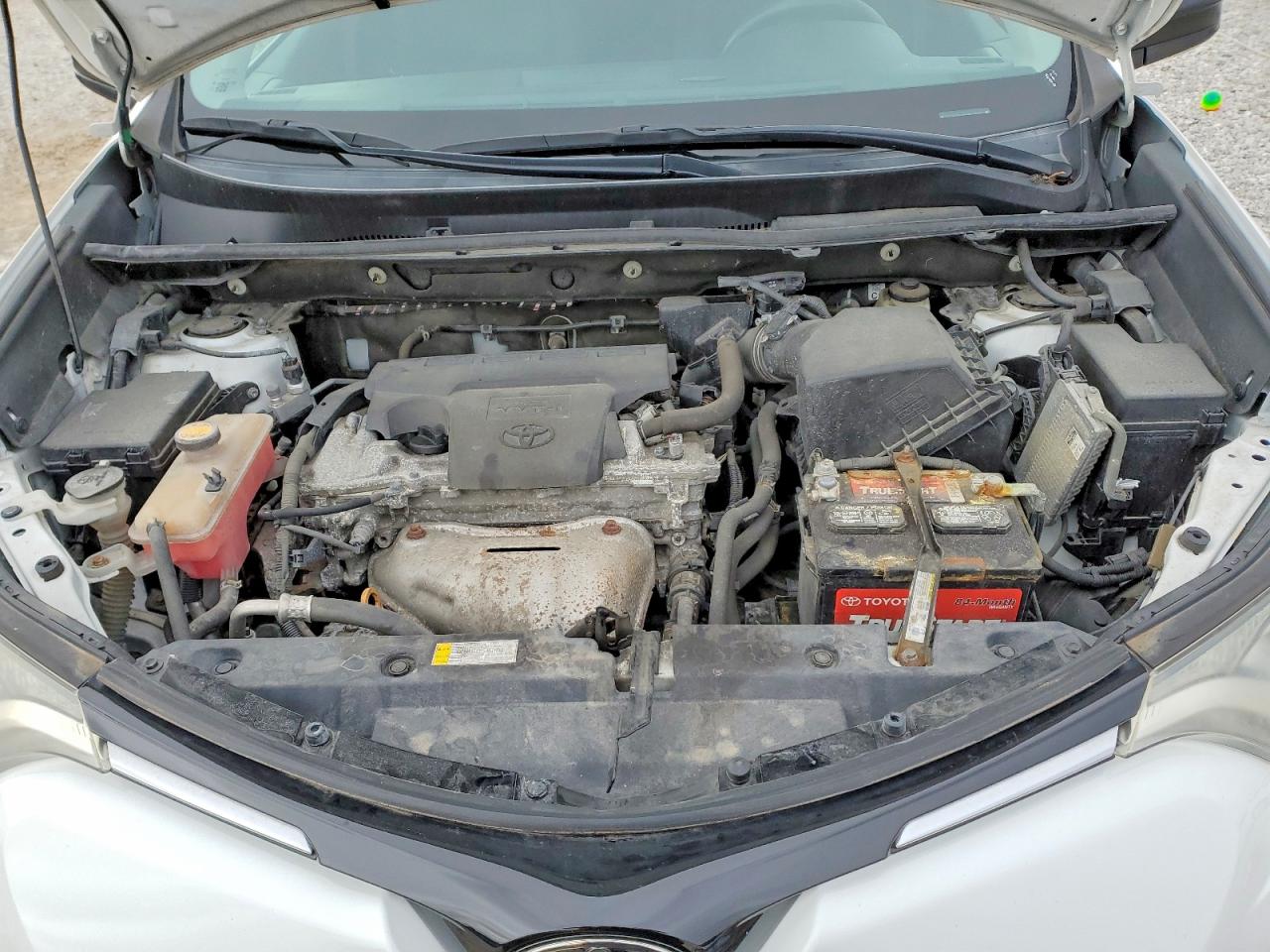 2018 TOYOTA RAV4 LE photo 12