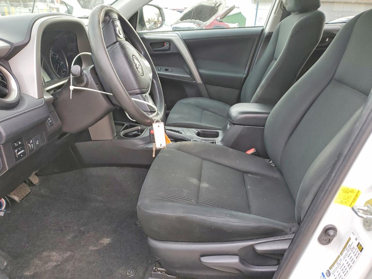 2018 TOYOTA RAV4 LE photo 7