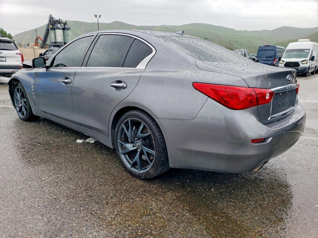 2015 INFINITI Q50 BASE photo 2