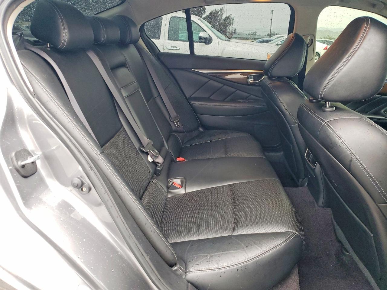 2015 INFINITI Q50 BASE photo 10