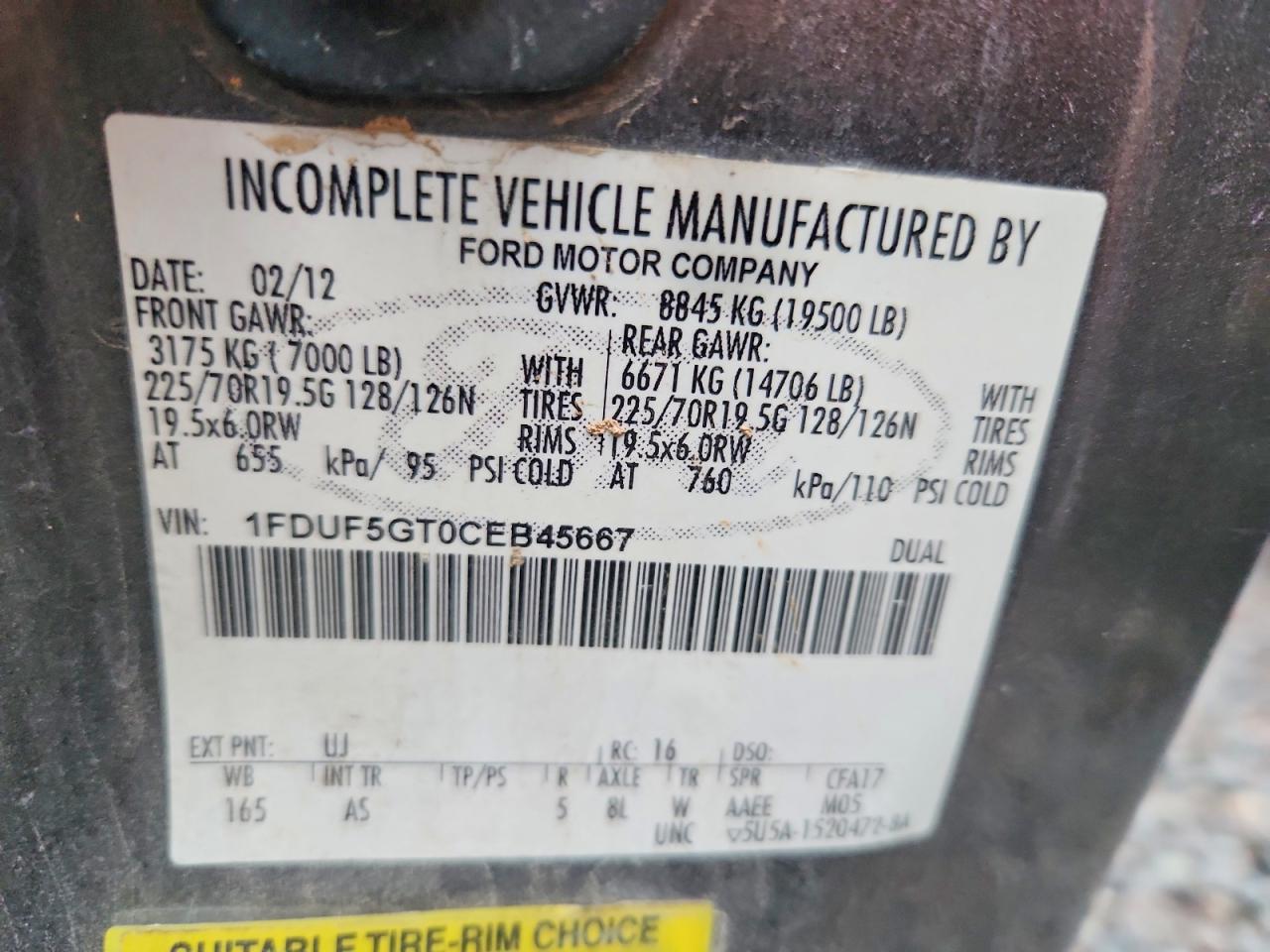 2012 FORD F550 SUPER DUTY BOX TRUCK photo 12