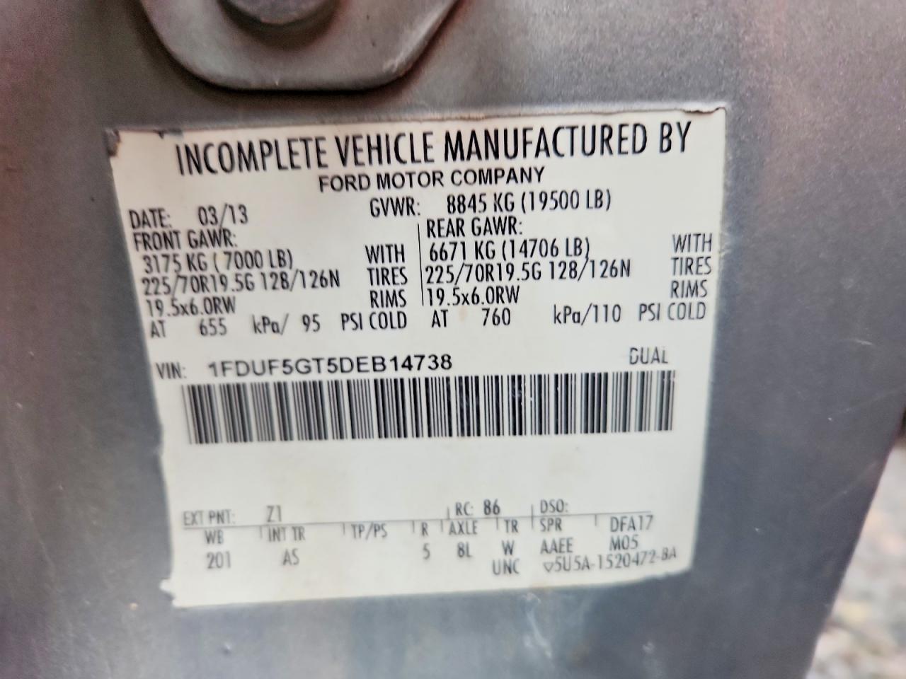 2013 FORD F550 SUPER DUTY BOX TRUCK photo 12