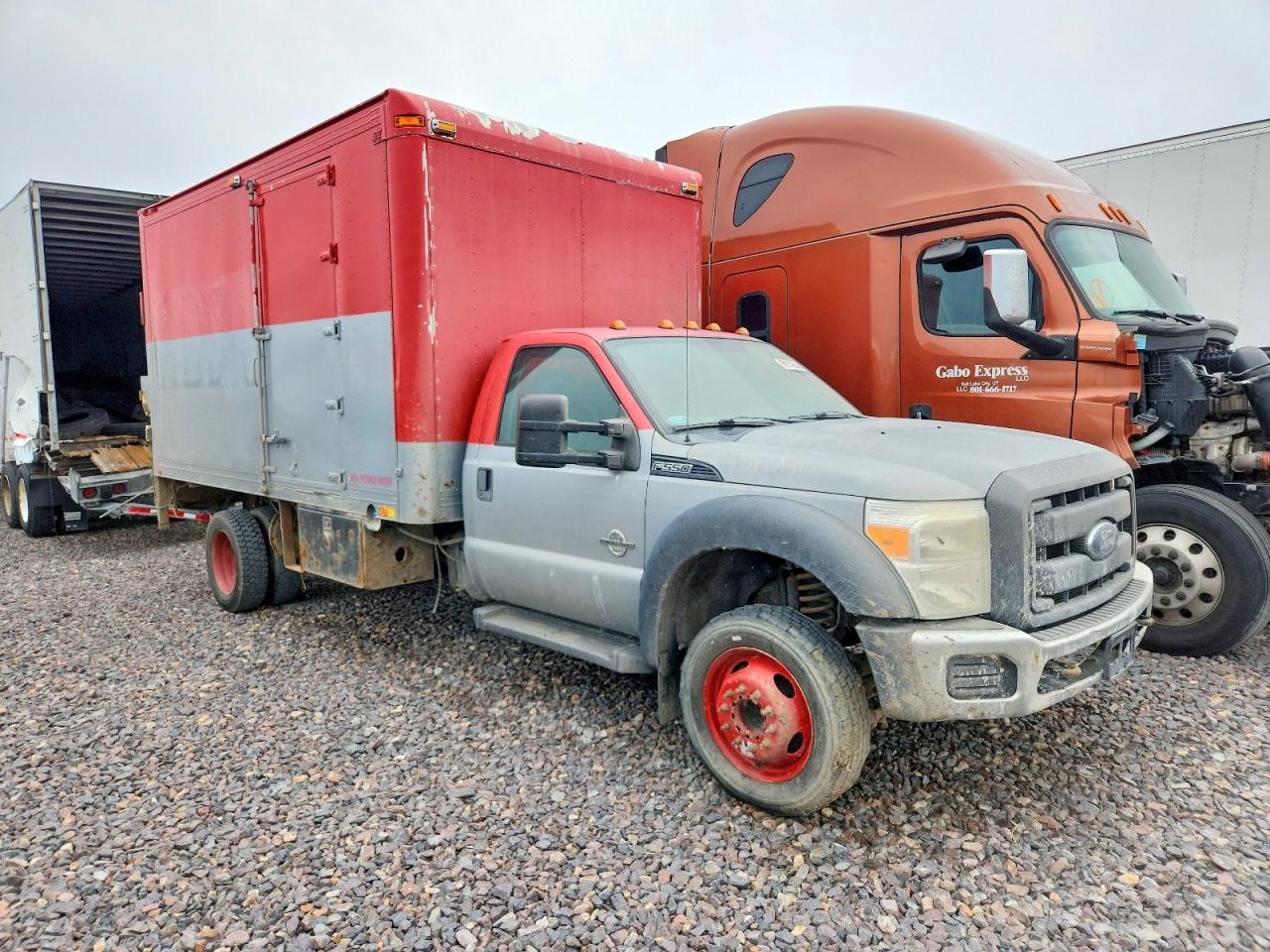 2013 FORD F550 SUPER DUTY BOX TRUCK photo 4