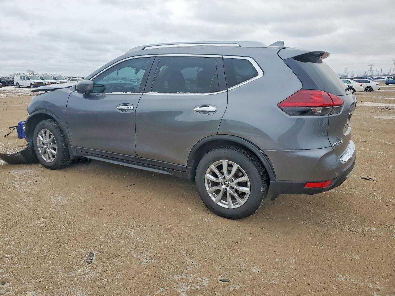 2018 NISSAN ROGUE S photo 2