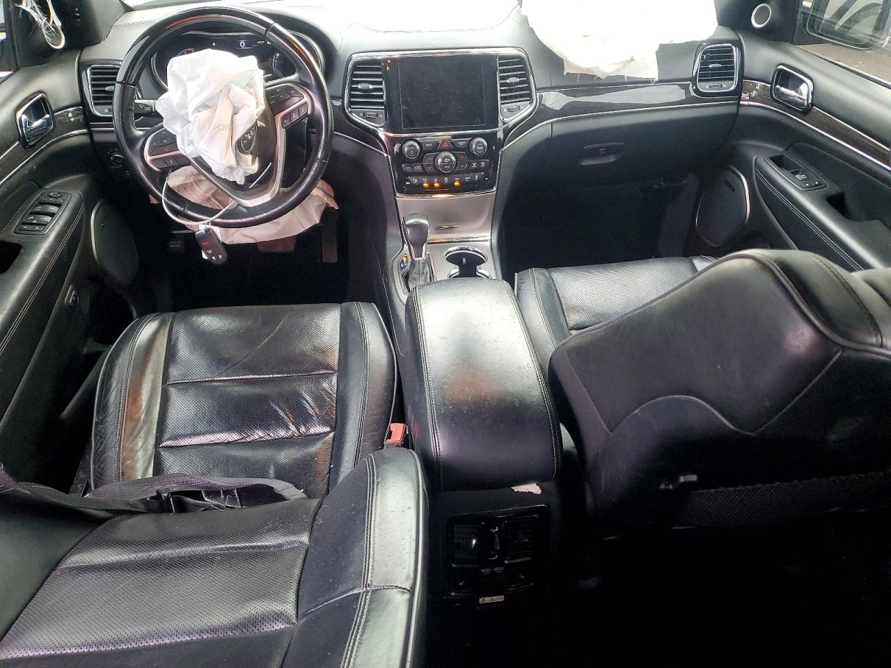 2020 JEEP GRAND CHEROKEE OVERLAND photo 8
