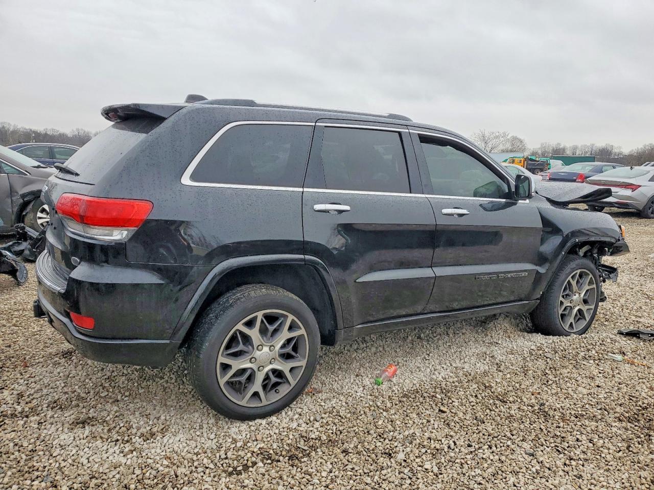 2020 JEEP GRAND CHEROKEE OVERLAND photo 3
