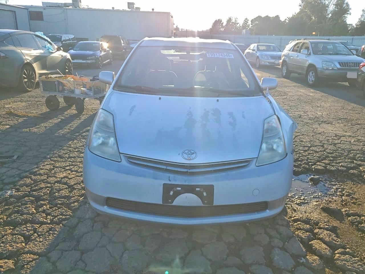 2009 TOYOTA PRIUS photo 5