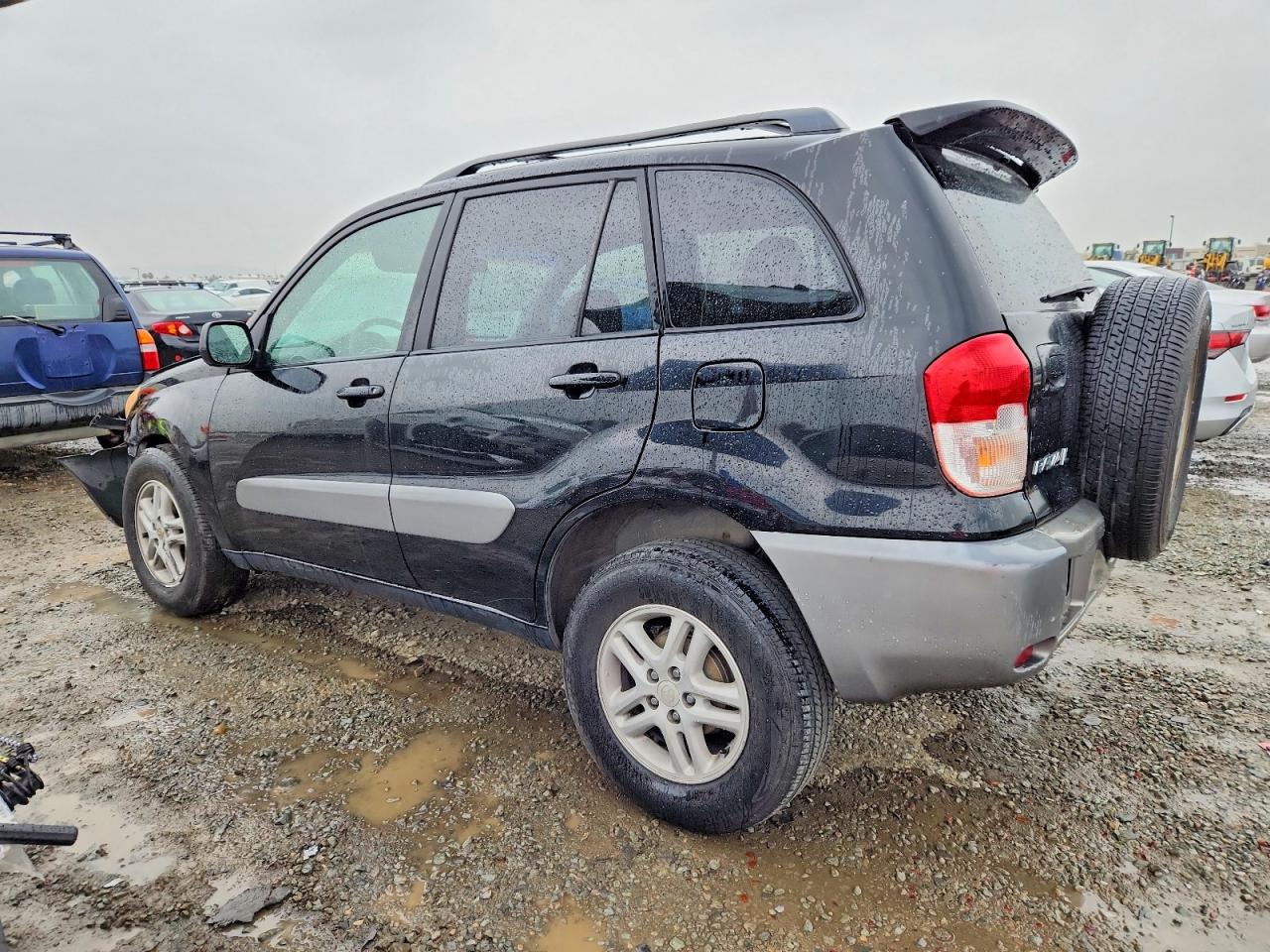 2001 TOYOTA RAV4 photo 2