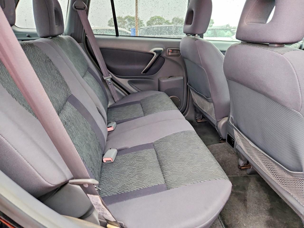 2001 TOYOTA RAV4 photo 11
