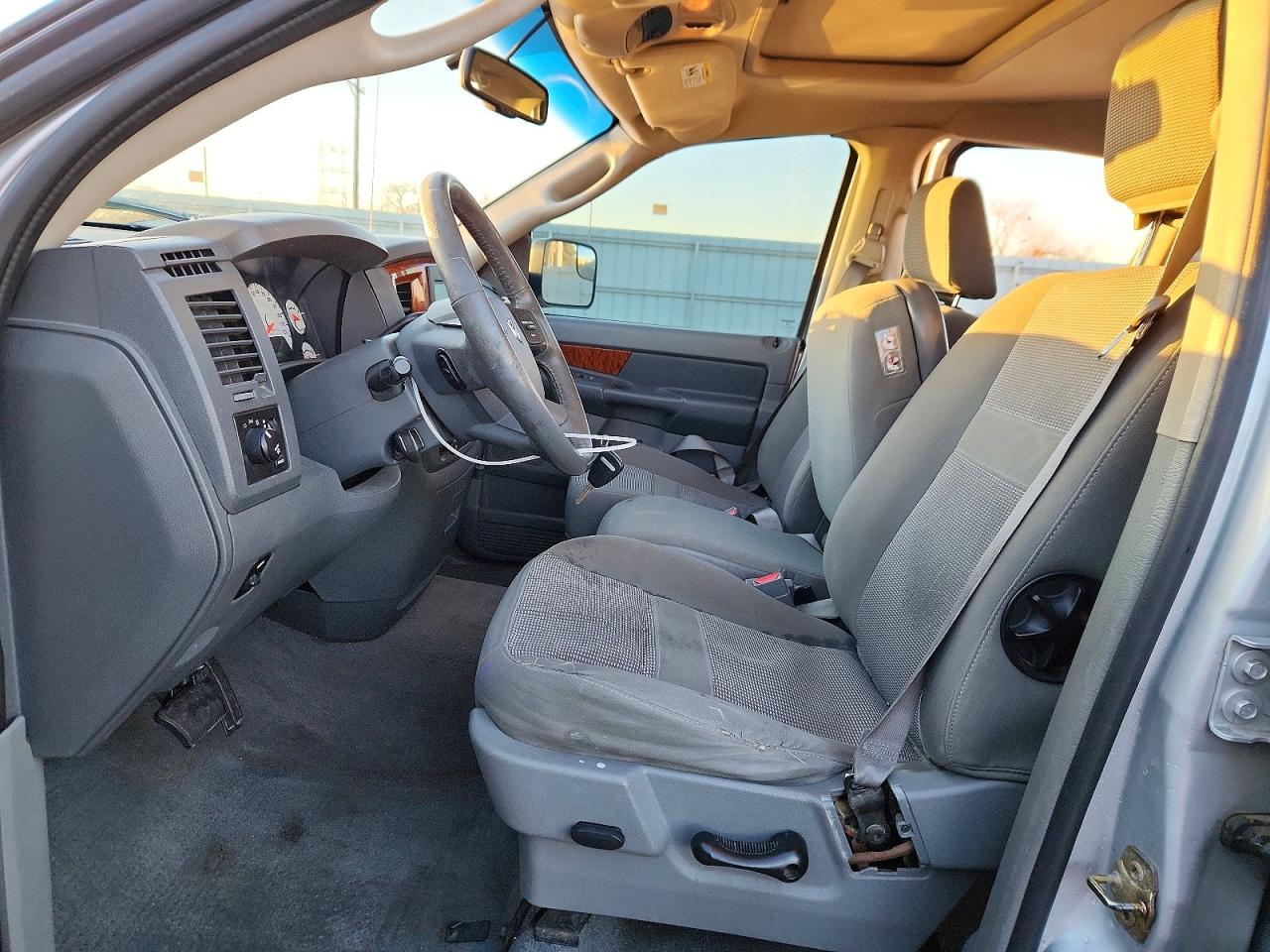 2006 DODGE RAM 1500 ST photo 7