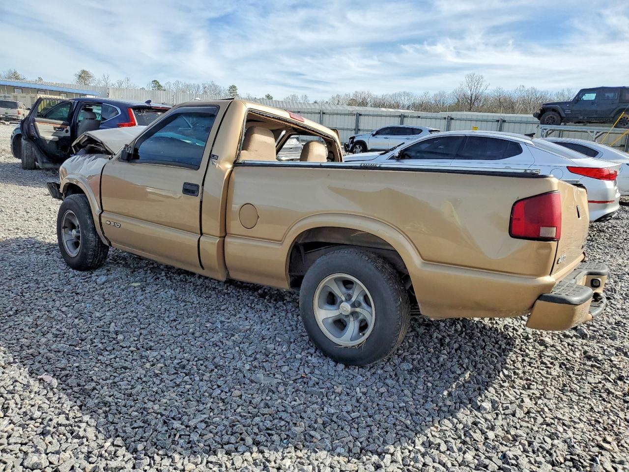 1999 CHEVROLET S TRUCK S10 photo 2