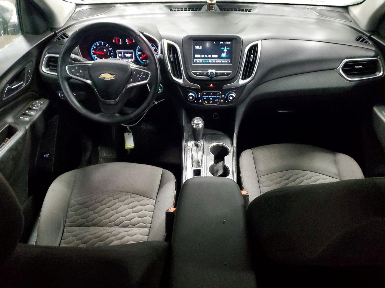2018 CHEVROLET EQUINOX LT photo 8