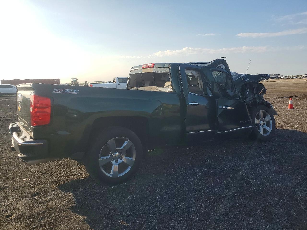 2015 CHEVROLET SILVERADO C1500 LTZ photo 3