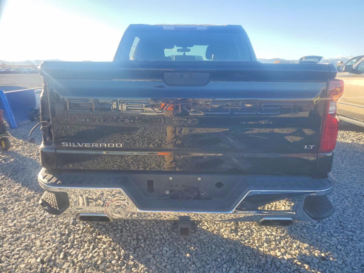 2020 CHEVROLET SILVERADO K1500 LT photo 11