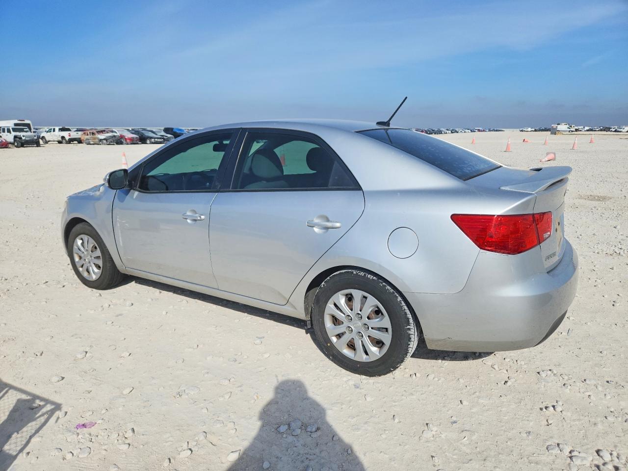 2010 KIA FORTE EX photo 3