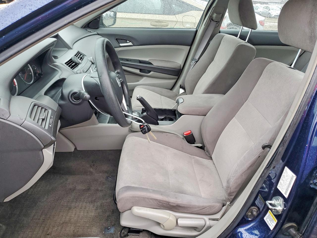 2009 HONDA ACCORD LX photo 7