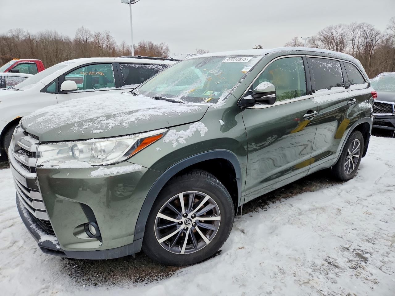 2017 TOYOTA HIGHLANDER