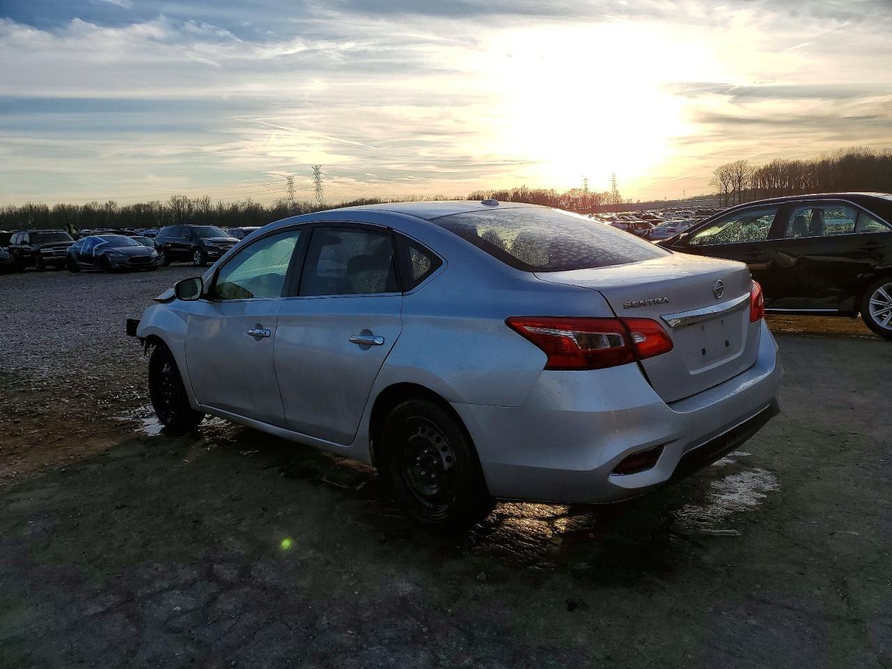 2016 NISSAN SENTRA SV photo 2