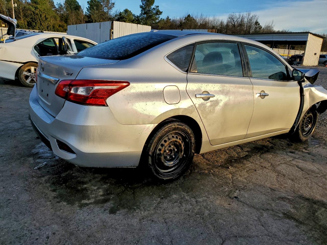 2016 NISSAN SENTRA SV photo 3