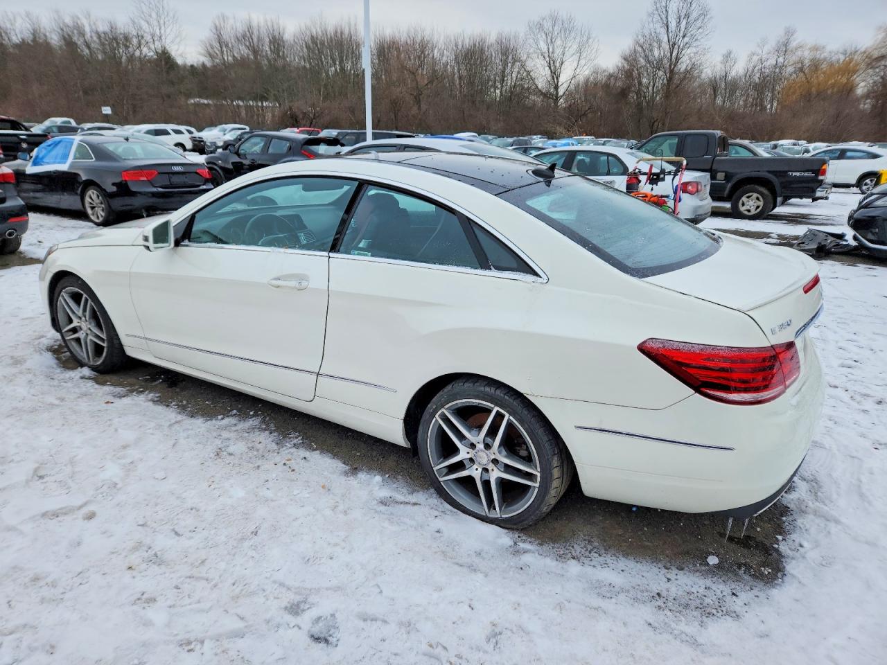 2014 MERCEDES-BENZ E 350 4MATIC photo 2