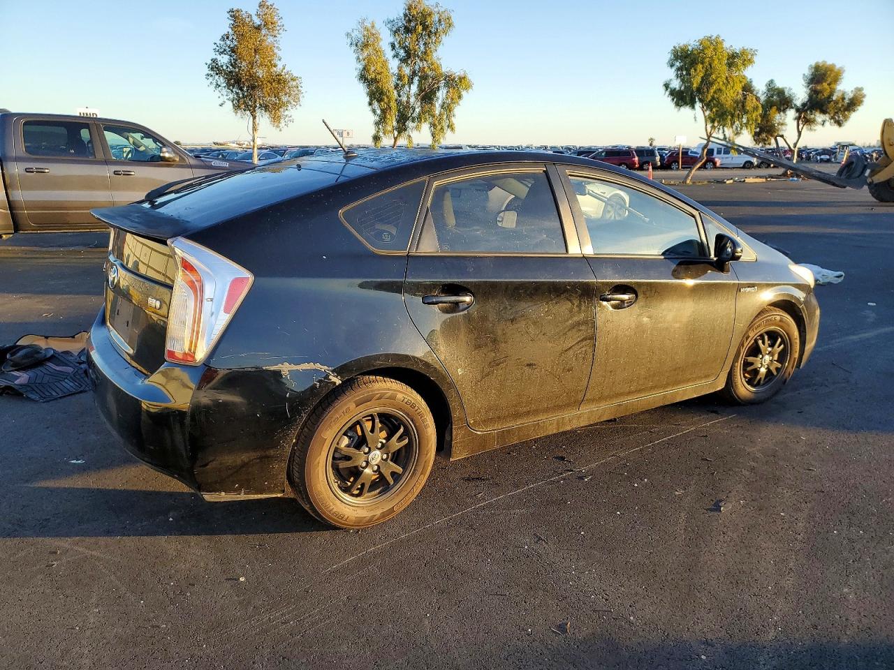 2013 TOYOTA PRIUS photo 3