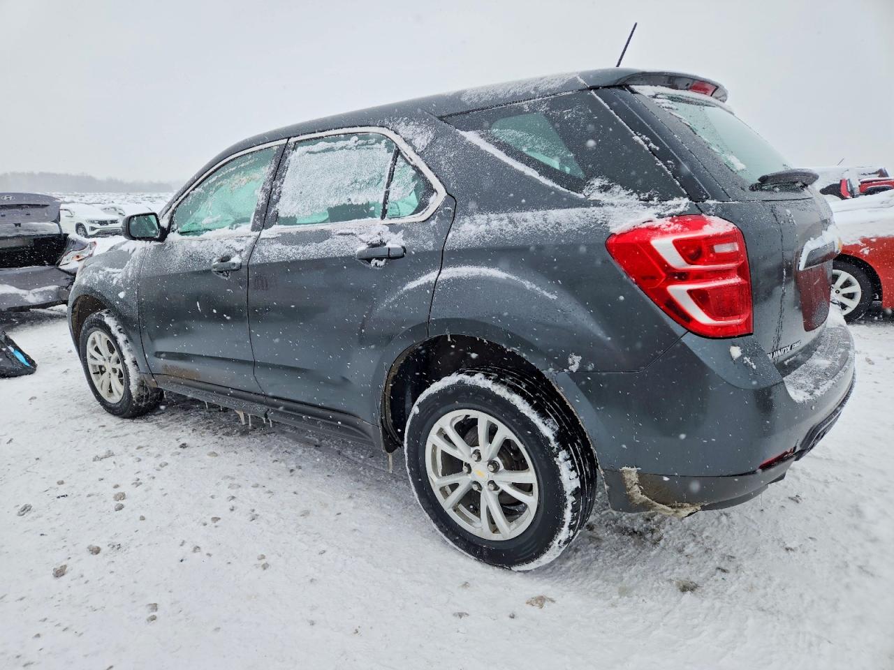 2017 CHEVROLET EQUINOX LS photo 2