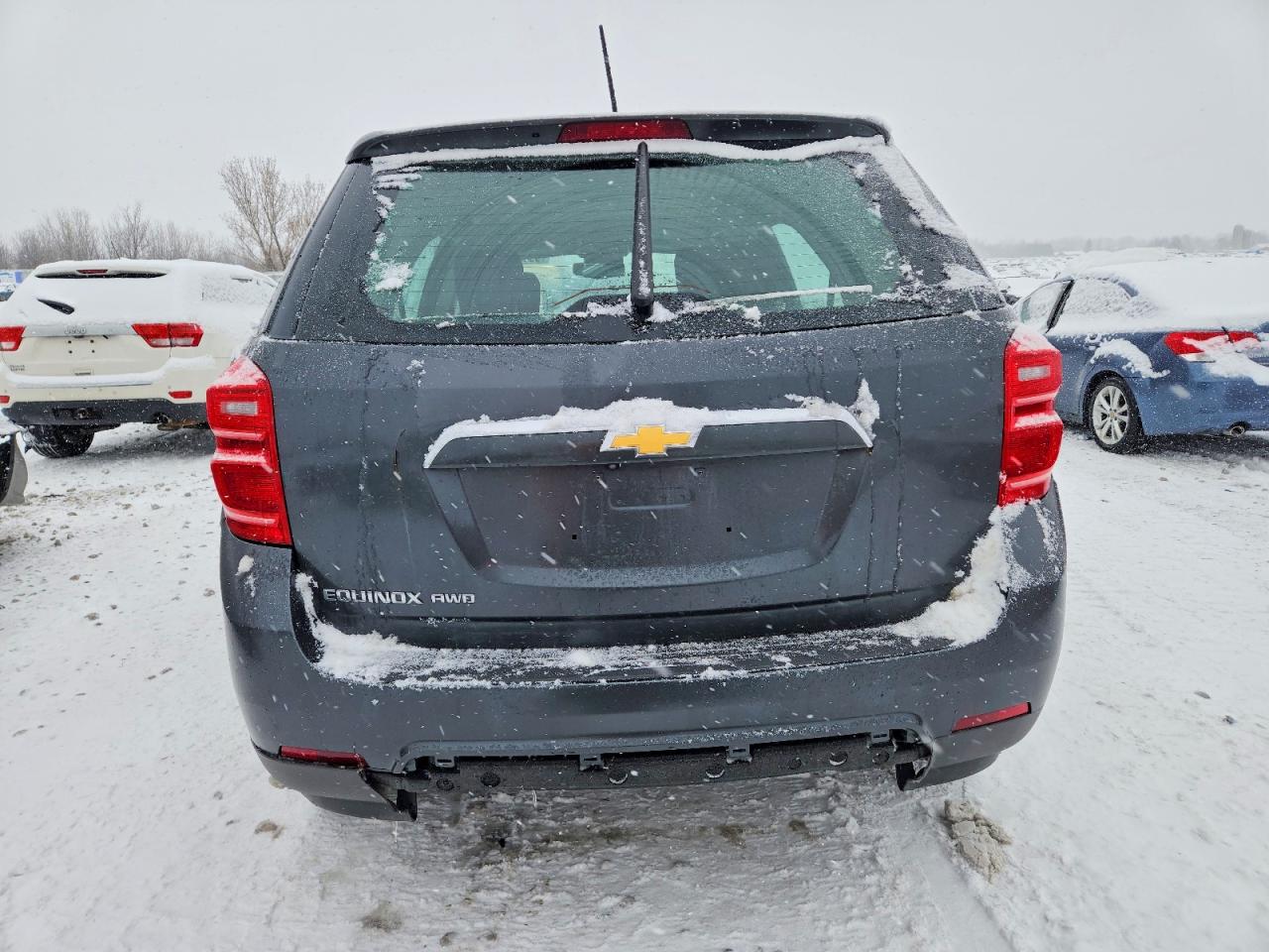 2017 CHEVROLET EQUINOX LS photo 6