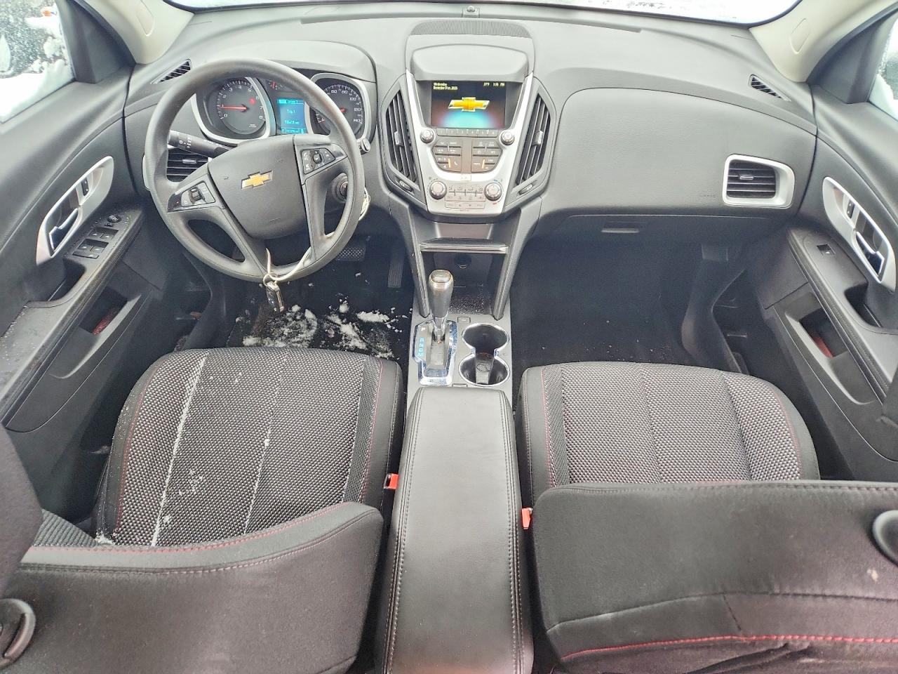 2017 CHEVROLET EQUINOX LS photo 8