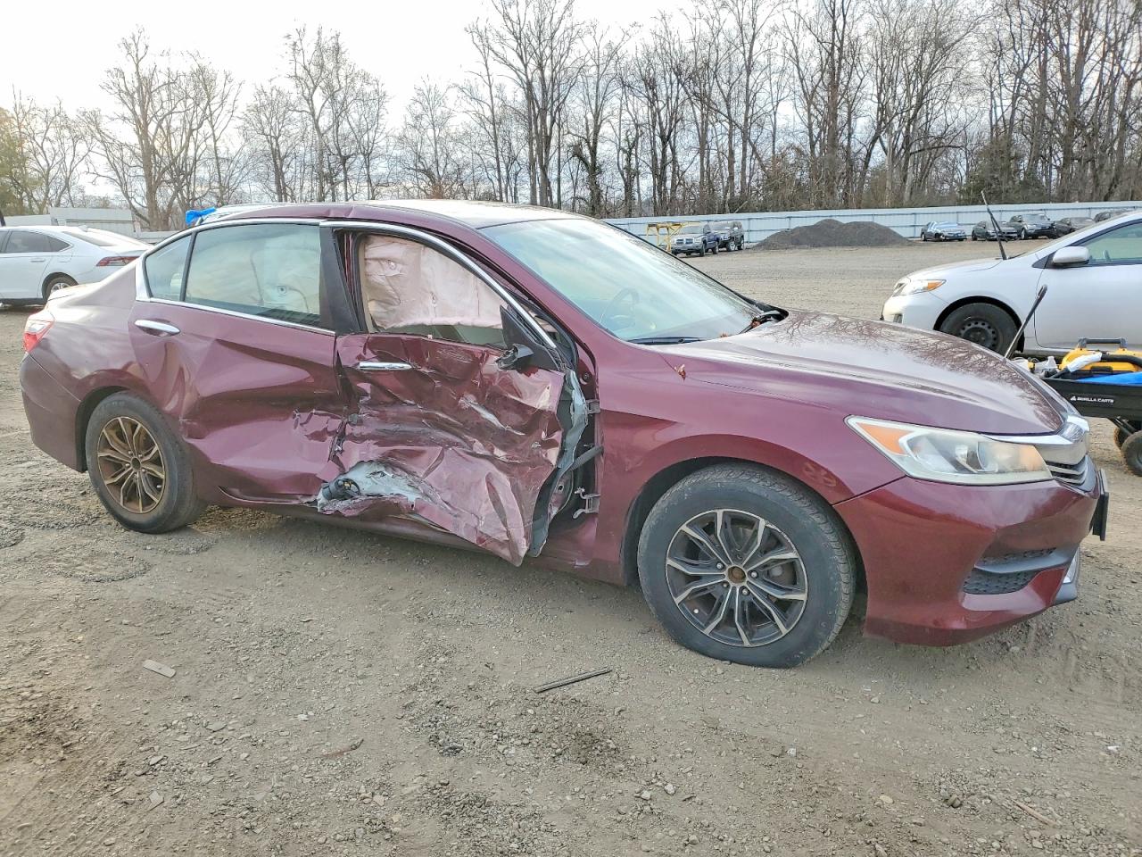 2016 HONDA ACCORD LX photo 4
