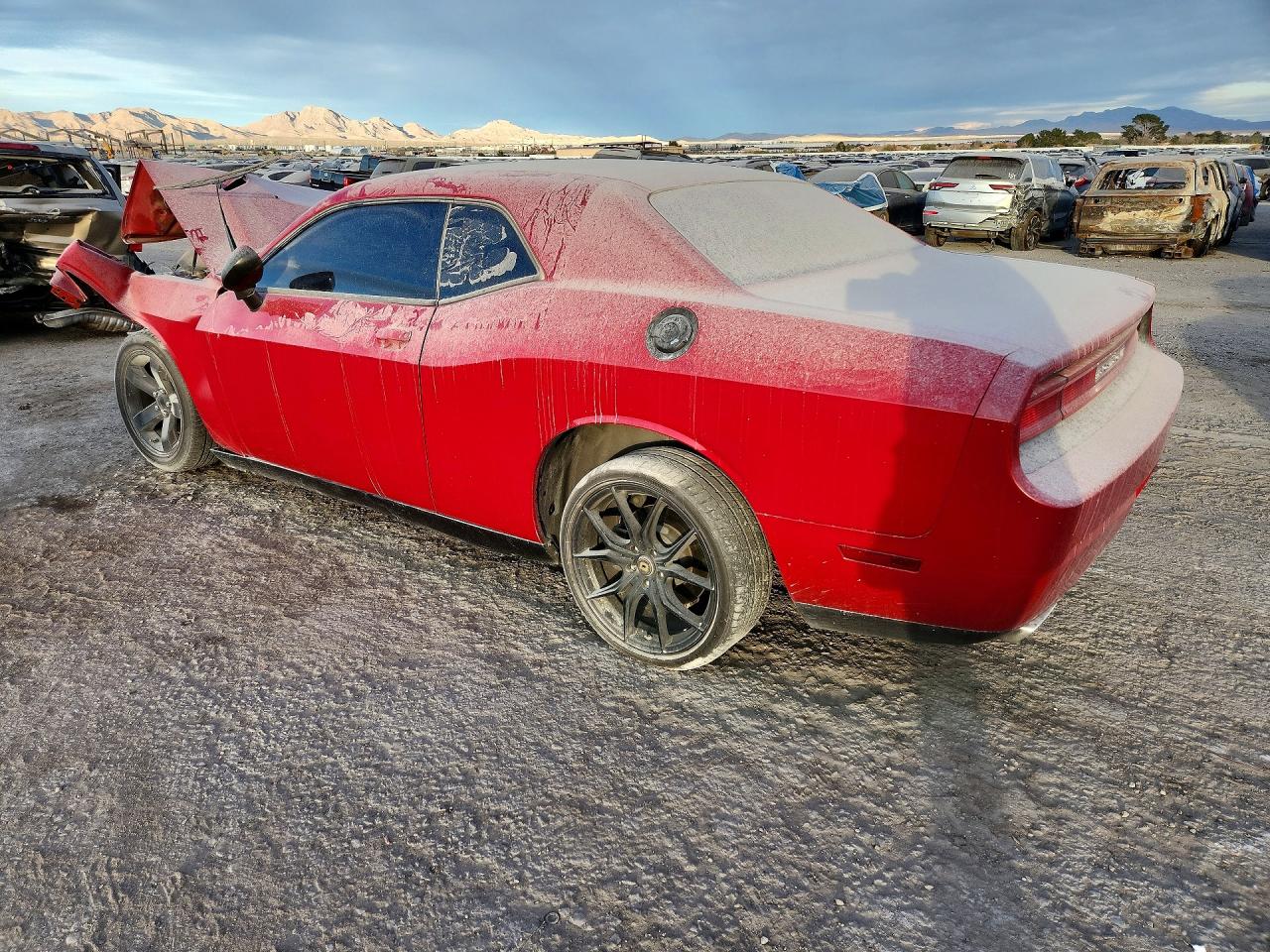 2012 DODGE CHALLENGER SXT photo 2