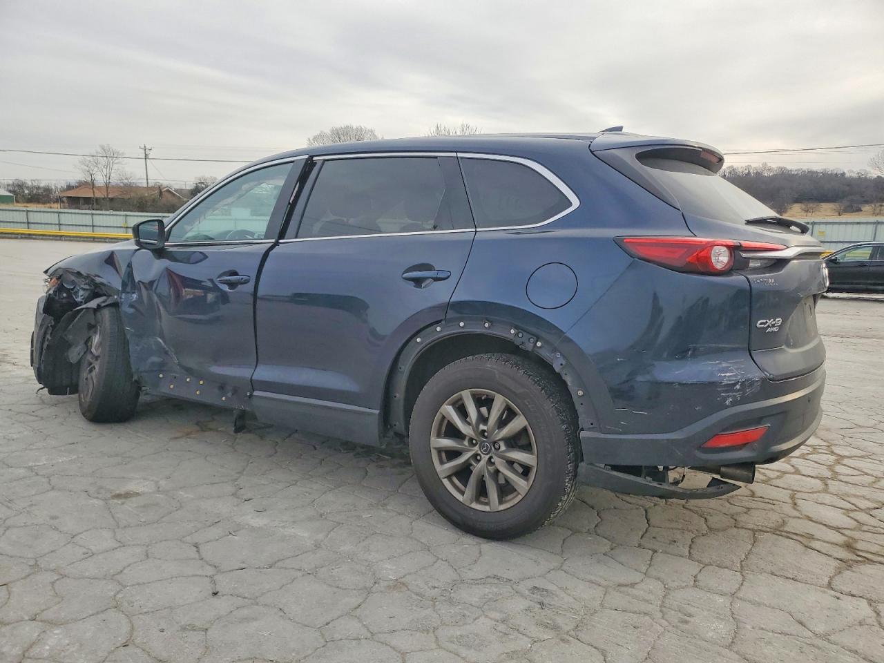 2018 MAZDA CX-9 TOURING photo 2