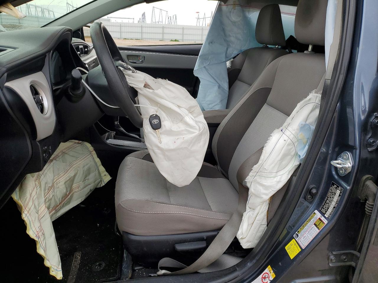 2018 TOYOTA COROLLA L photo 7