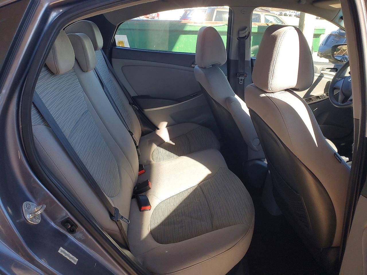 2015 HYUNDAI ACCENT GLS photo 10