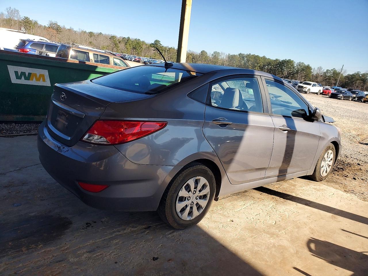 2015 HYUNDAI ACCENT GLS photo 3
