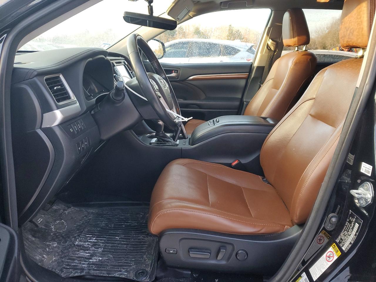 2018 TOYOTA HIGHLANDER LIMITED photo 7