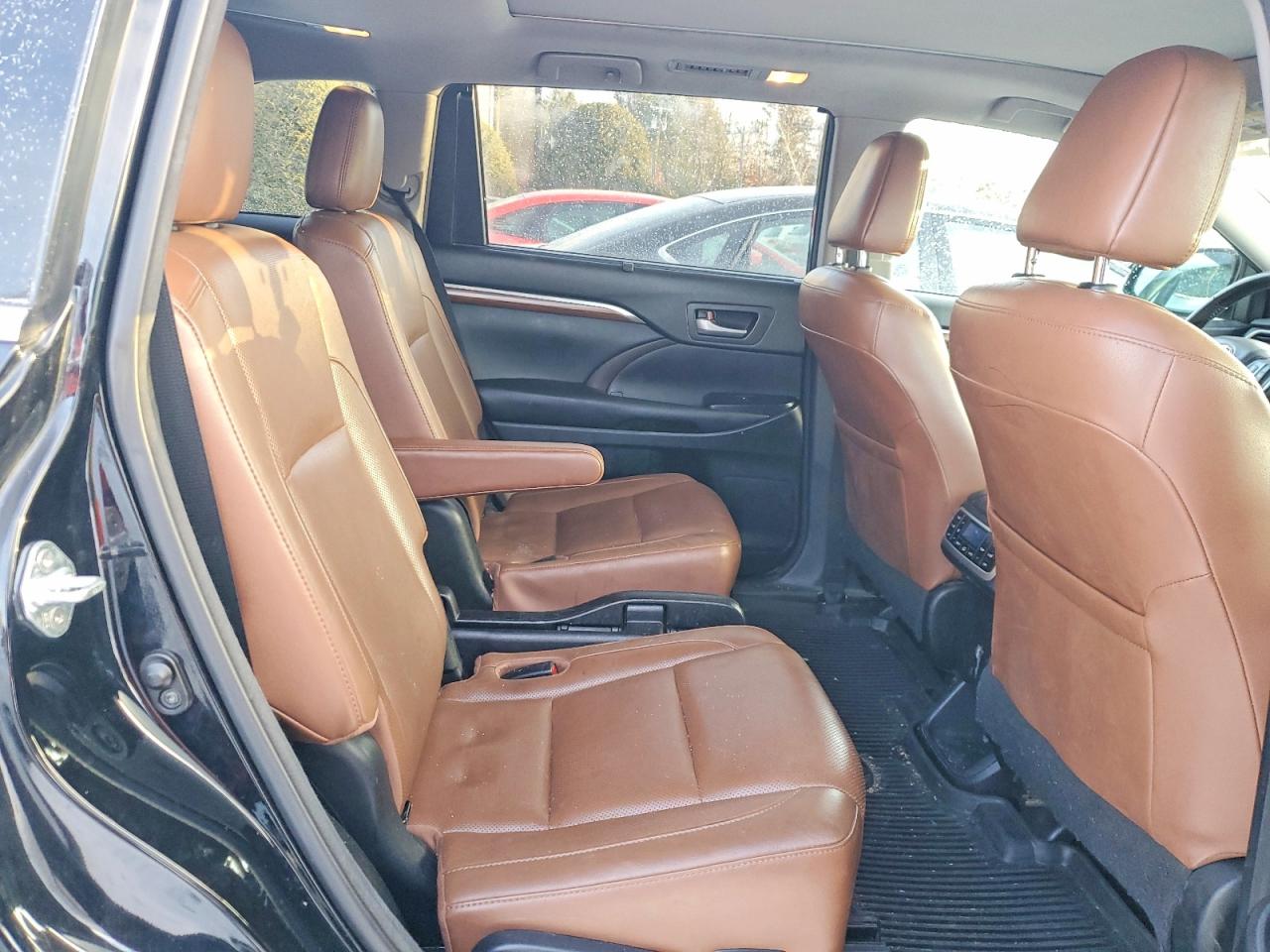 2018 TOYOTA HIGHLANDER LIMITED photo 11