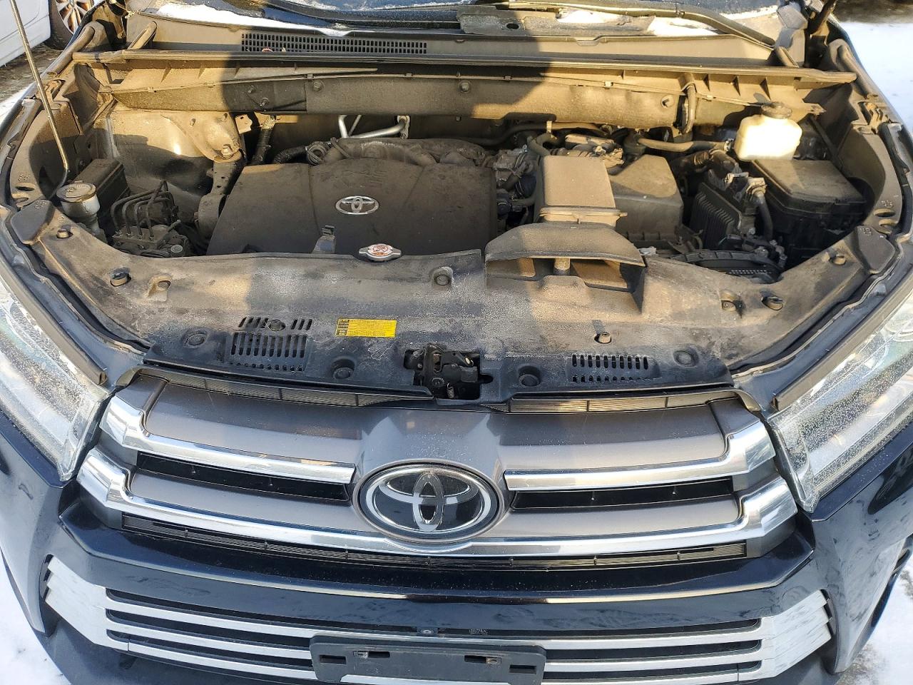 2018 TOYOTA HIGHLANDER LIMITED photo 12