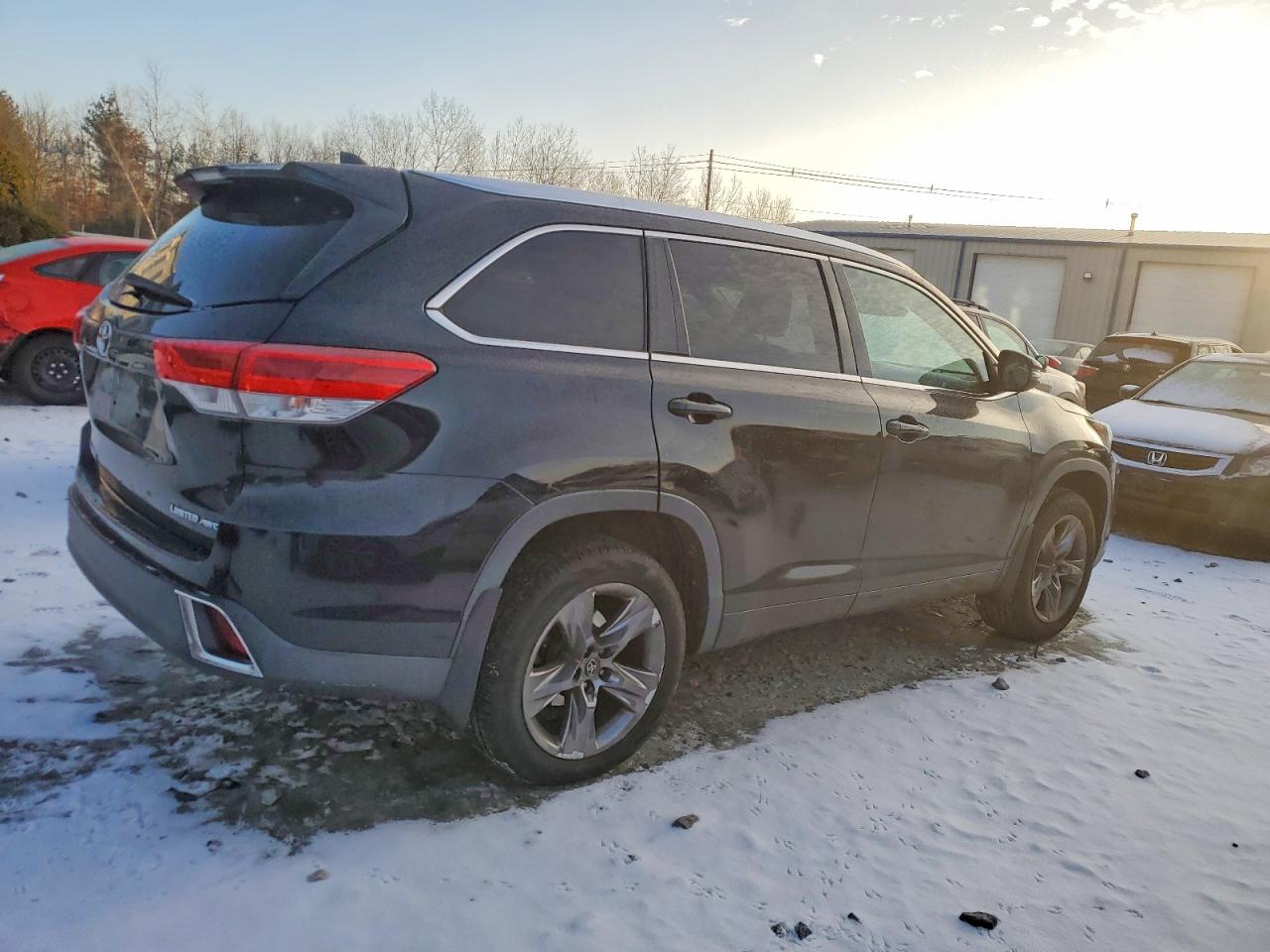 2018 TOYOTA HIGHLANDER LIMITED photo 3