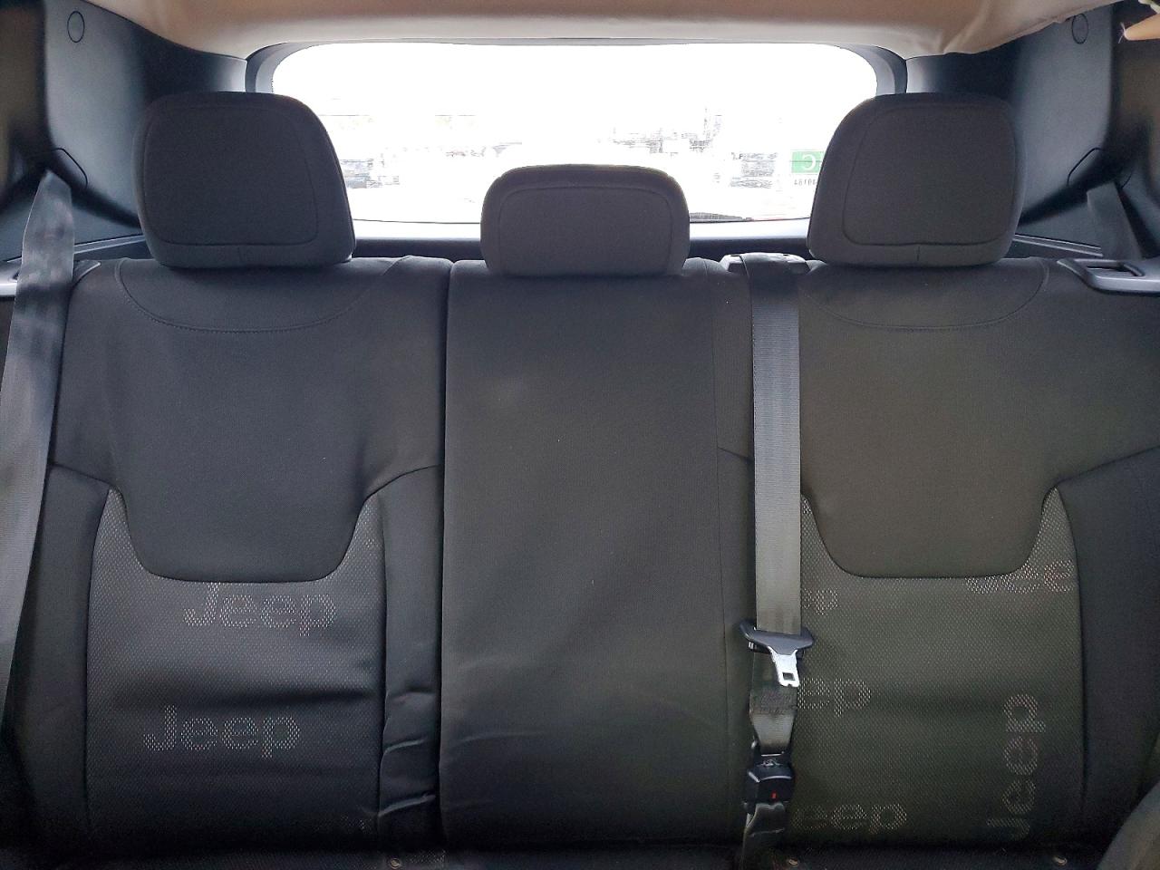 2015 JEEP RENEGADE SPORT photo 19