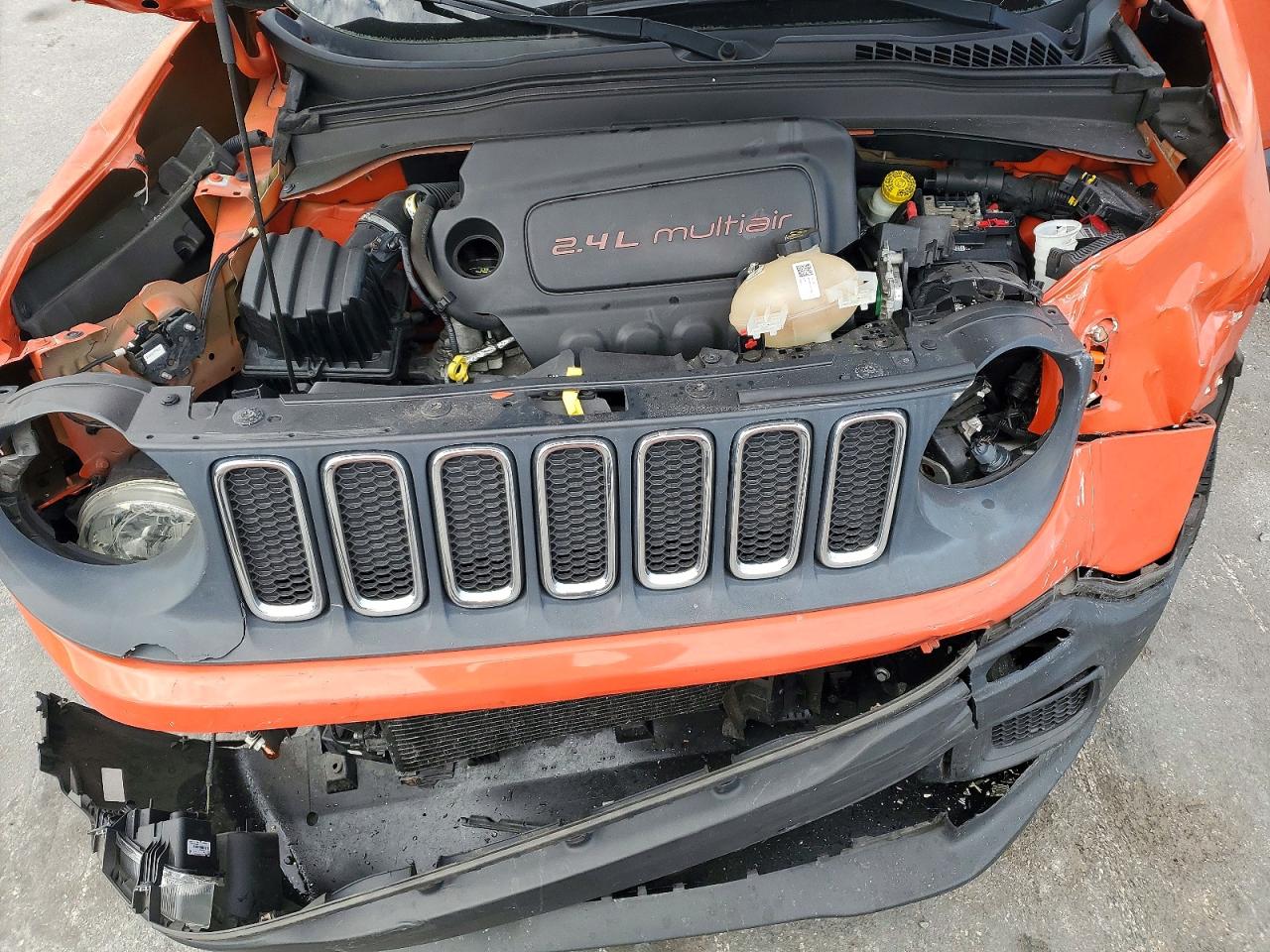 2015 JEEP RENEGADE SPORT photo 23