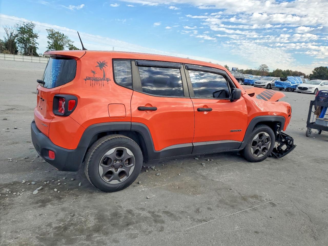 2015 JEEP RENEGADE SPORT photo 5