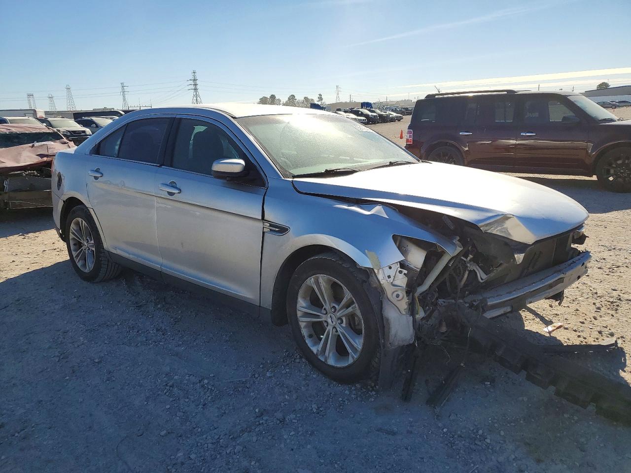 2015 FORD TAURUS SEL photo 4