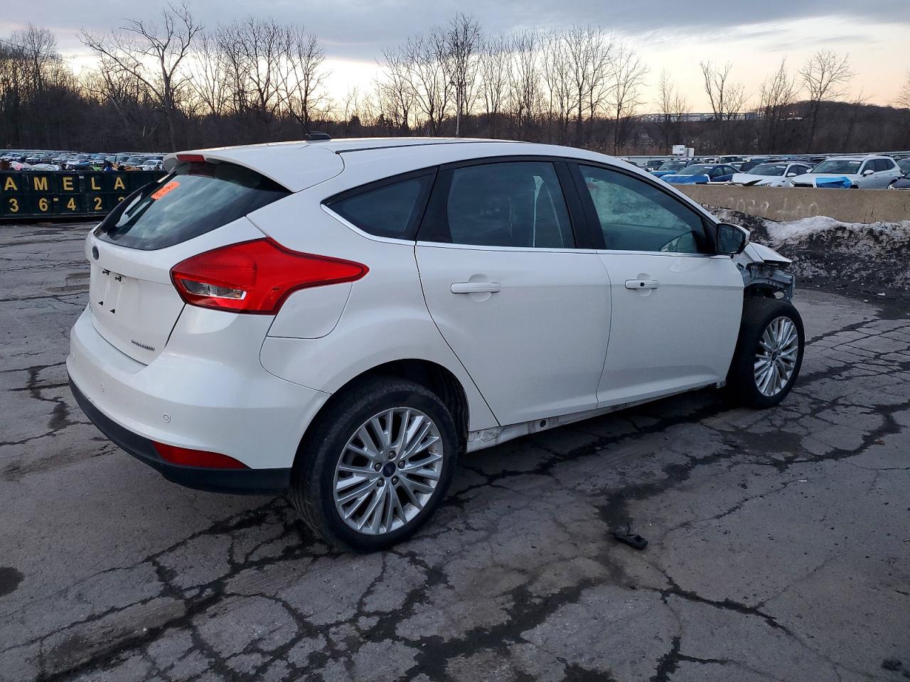 2018 FORD FOCUS TITANIUM photo 3