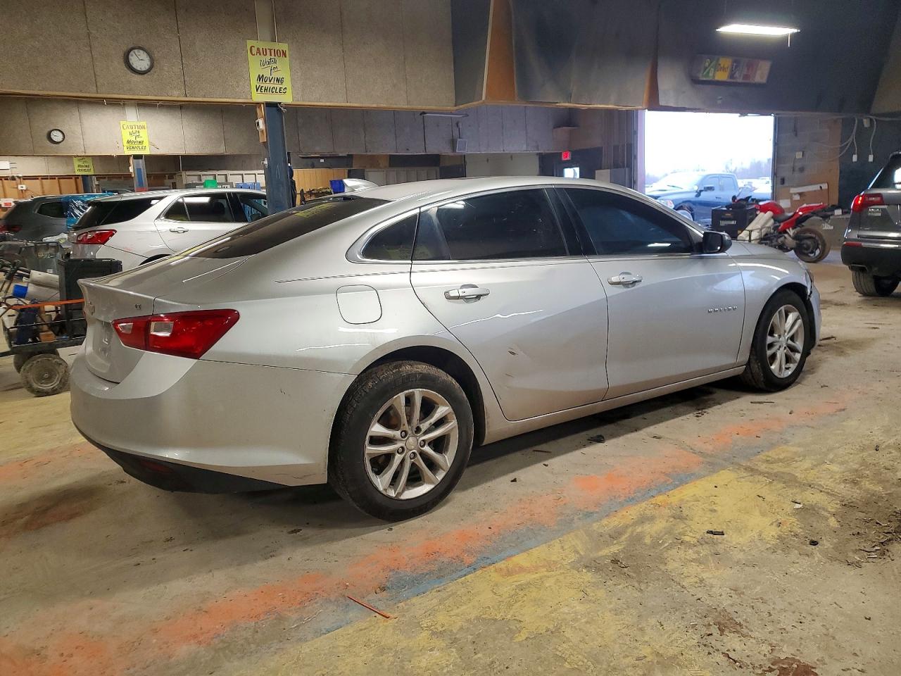 2017 CHEVROLET MALIBU LT photo 3