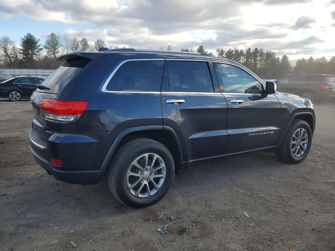 2015 JEEP GRAND CHEROKEE LIMITED photo 3